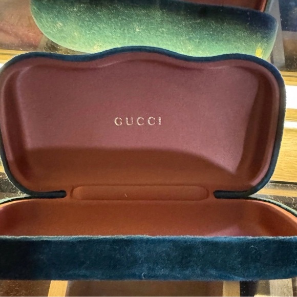Gucci Tortoiseshell  Sunglasses main image 4